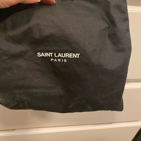 Saint Laurent toy Lou Lou bag. Perfect for fall and winter! - Picture 6 of 6